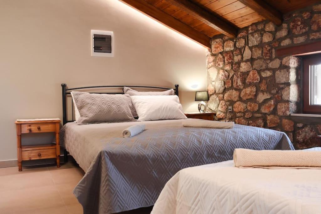 Petronas Land House 2 Villa Archangelos  Dış mekan fotoğraf