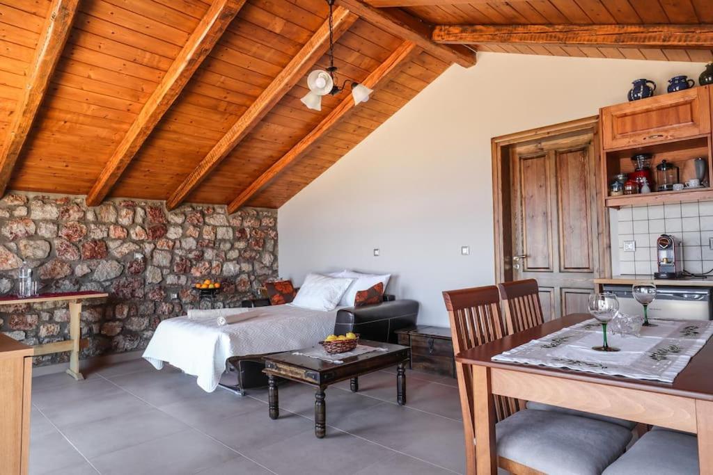 Petronas Land House 2 Villa Archangelos  Dış mekan fotoğraf