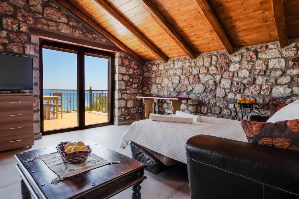 Petronas Land House 2 Villa Archangelos  Dış mekan fotoğraf