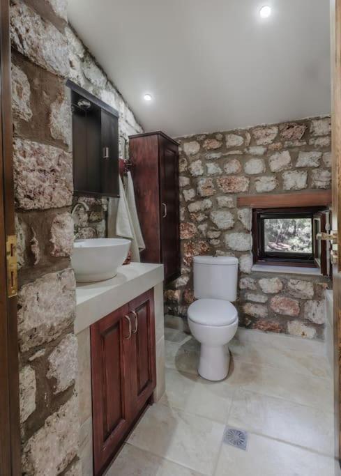 Petronas Land House 2 Villa Archangelos  Dış mekan fotoğraf