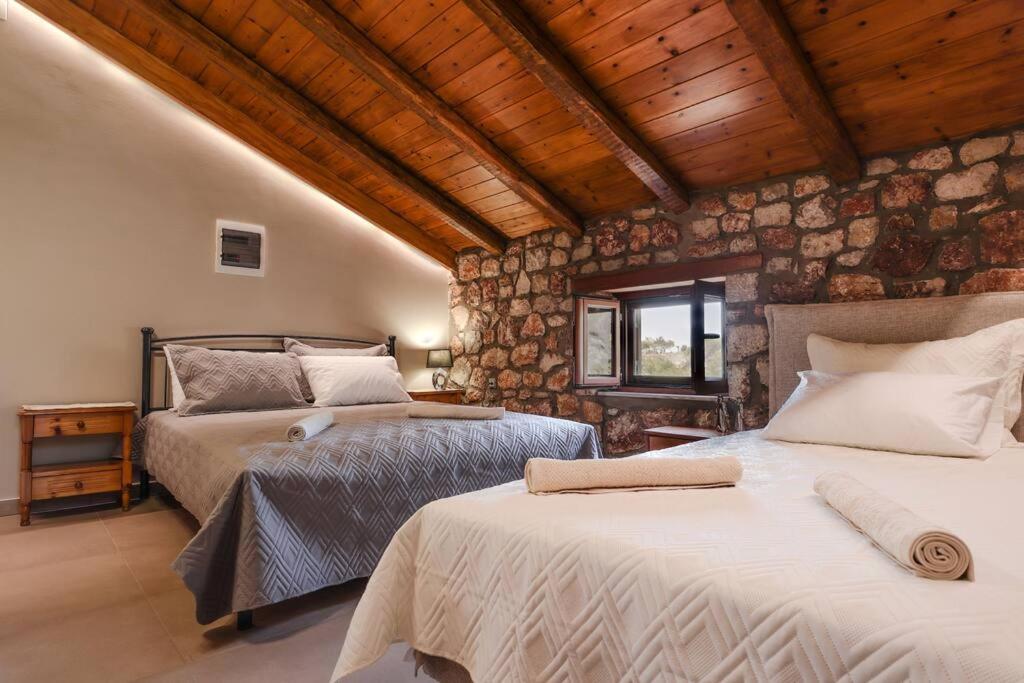 Petronas Land House 2 Villa Archangelos  Dış mekan fotoğraf