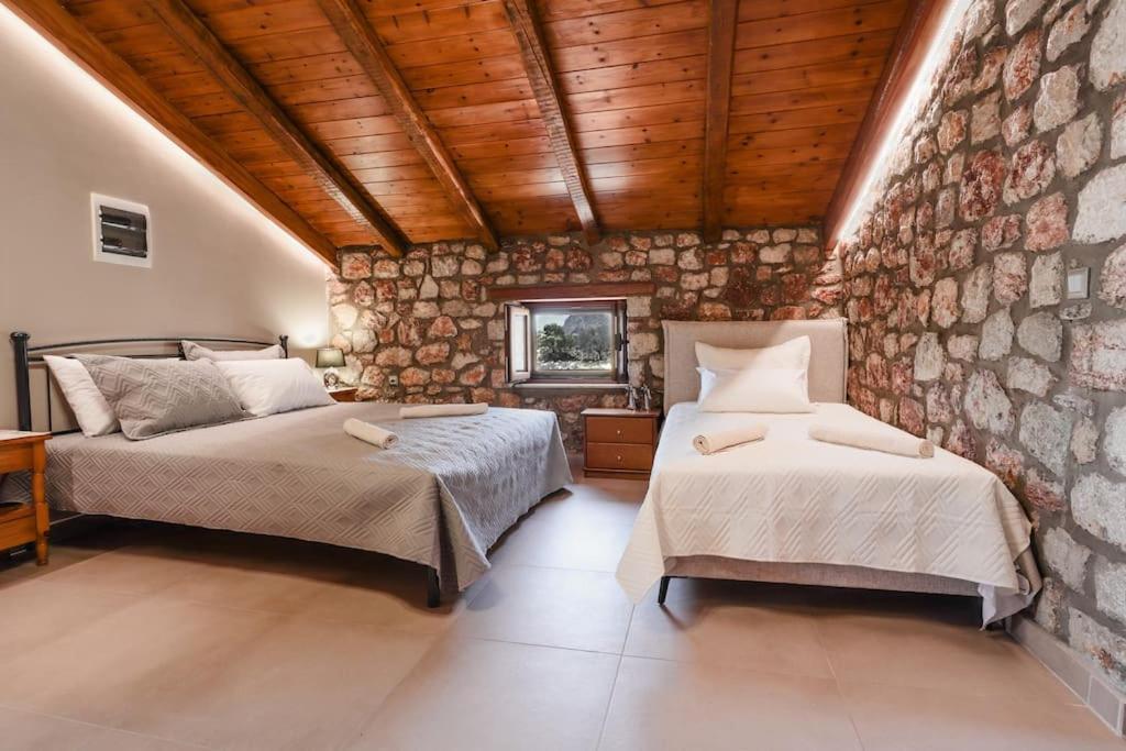 Petronas Land House 2 Villa Archangelos  Dış mekan fotoğraf
