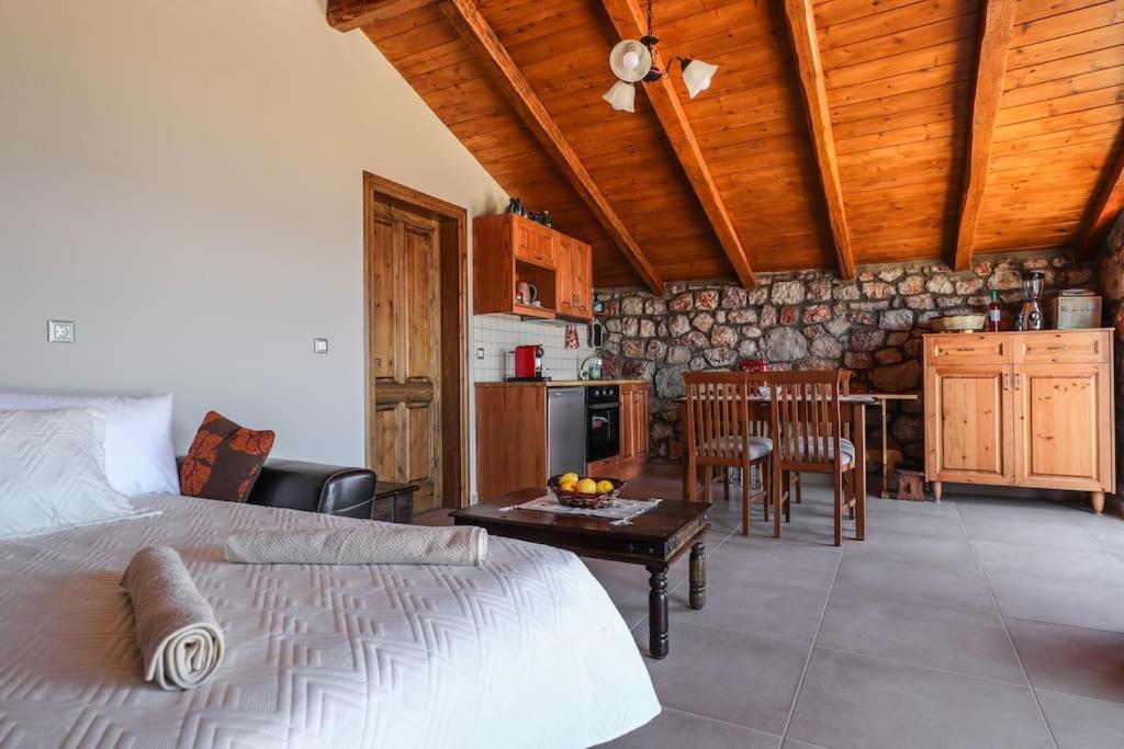 Petronas Land House 2 Villa Archangelos  Dış mekan fotoğraf
